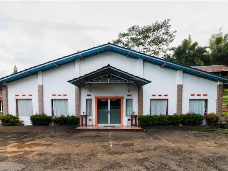 Reddoorz Plus At Grand Yustik Sukabumi Exterior photo